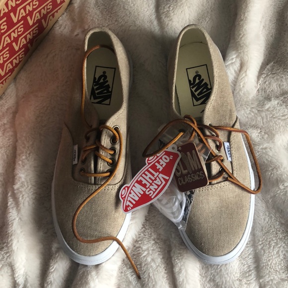 BRAND NEW VANS-canvas - Picture 2 of 3